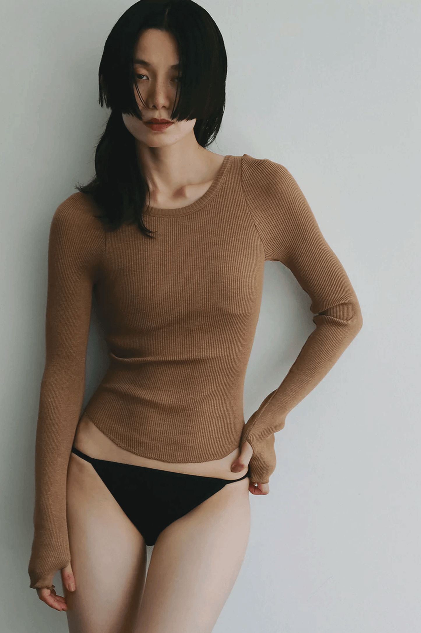 Back open long sleeve tee