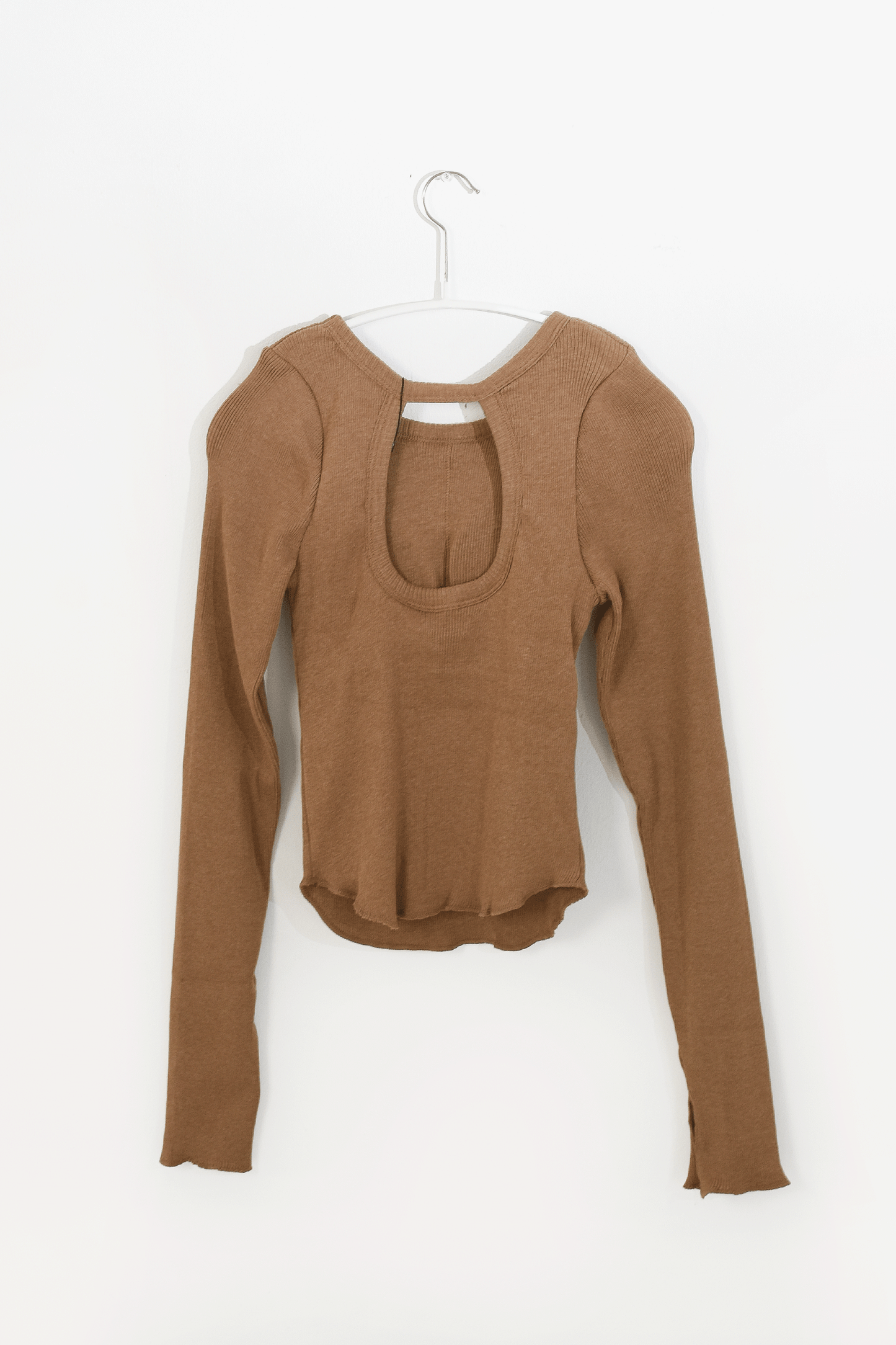 Back open long sleeve tee