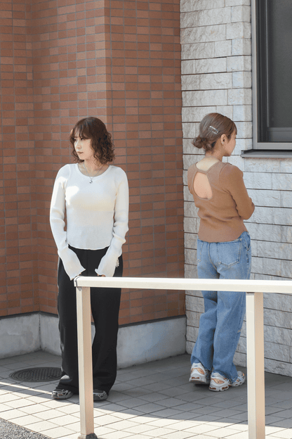 Back open long sleeve tee