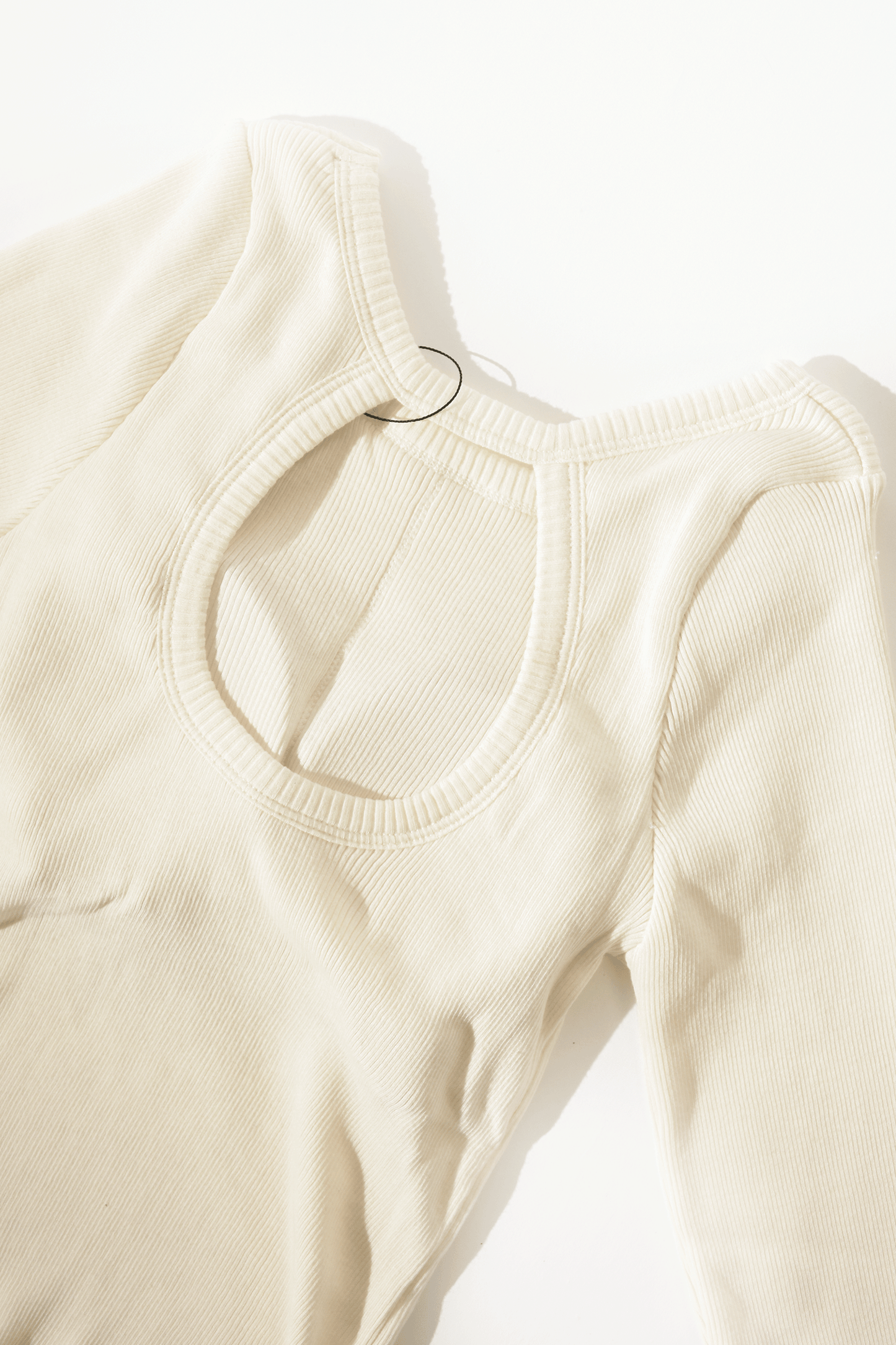 Back open long sleeve tee