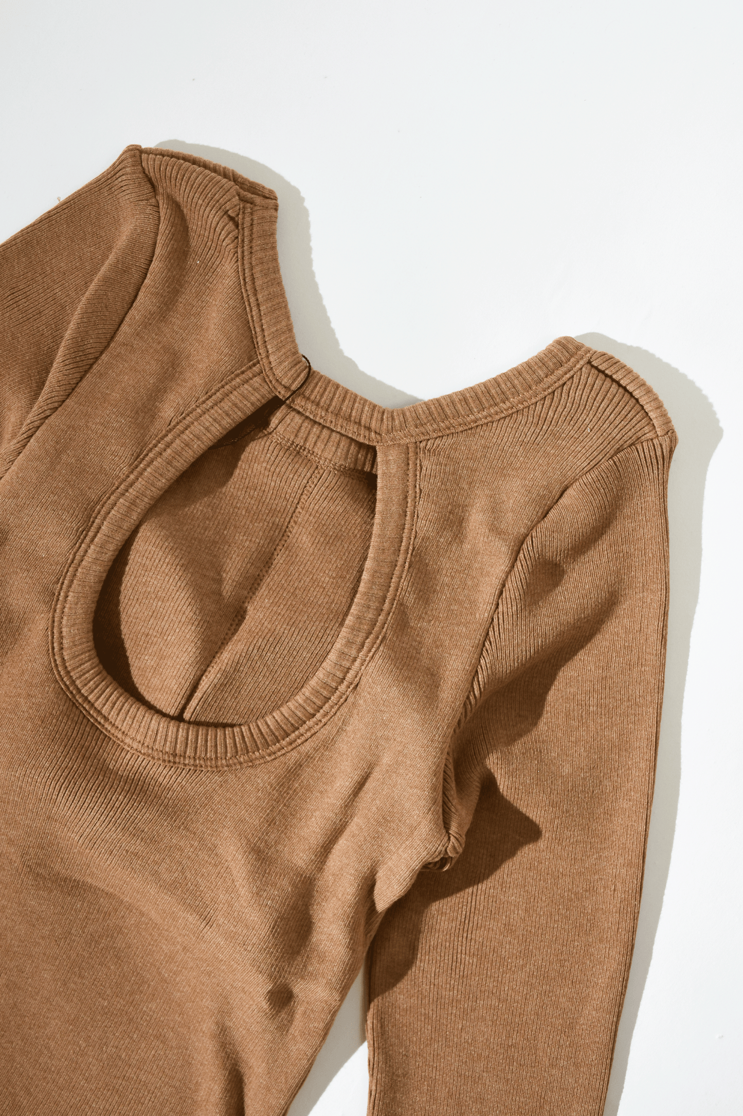 Back open long sleeve tee