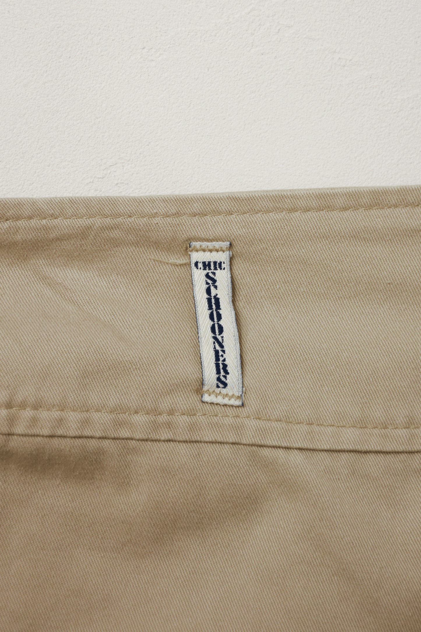 Vintage Tuck Mid-Length Pants