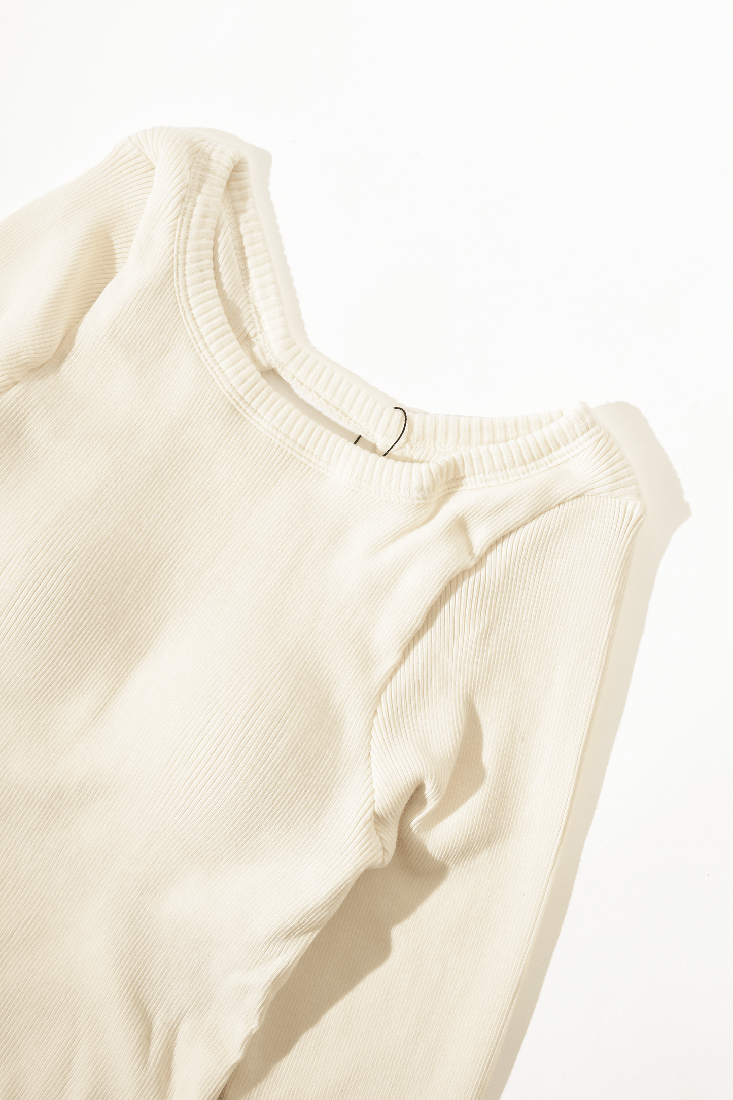 Back open long sleeve tee
