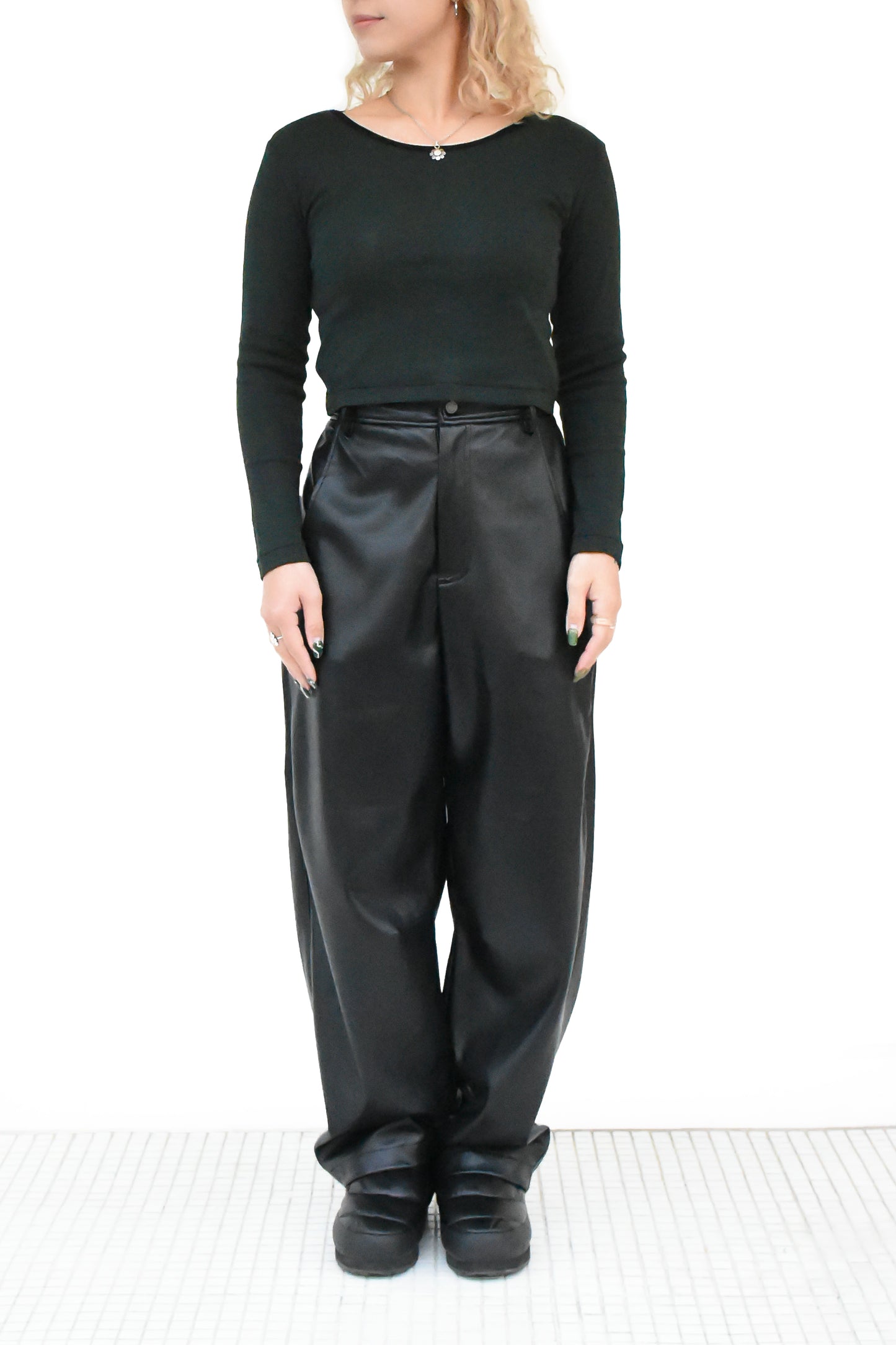 Panel Ribbed Turtleneck Cropped Long Sleeves