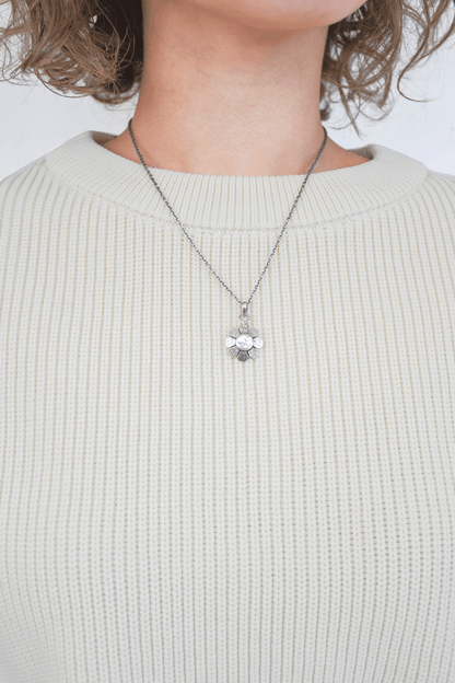 Flower Coin Necklace ”再入荷”