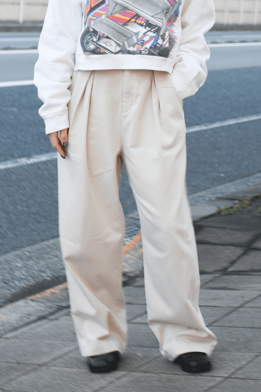 High-waisted washed pants