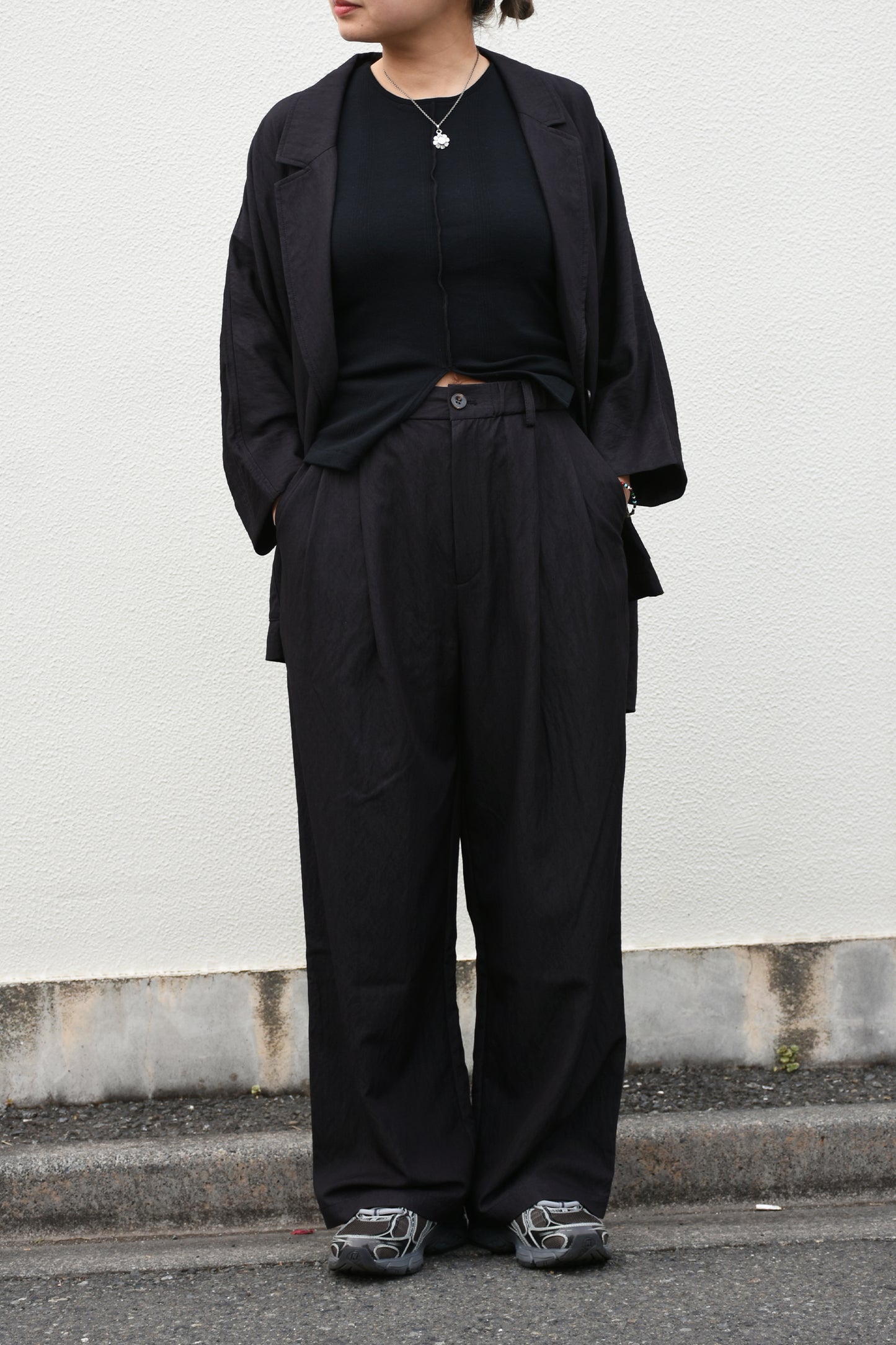 Relaxed Twill Tuck Pants